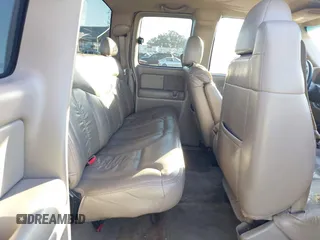 2002 Chevrolet Silverado 1500 LT with VIN 2GCEK19T721157549, listed as a IAAI auction lot 41636702 with 271,859 mi miles. Bid and sale history available at carsss.com. Image 8.