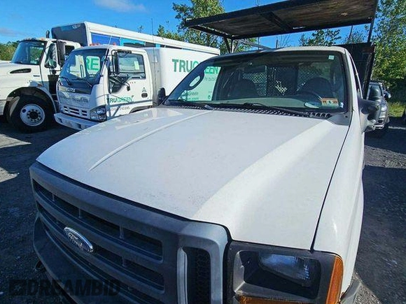 2007 Ford F-250 with VIN 1FDNF20557EA47058, listed as a IAAI auction lot 42631275 with 40,425 mi miles and . Bid and sale history available at DreamBid. Image 5.