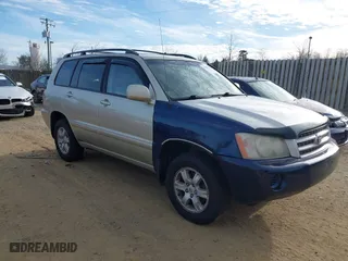 2003 Toyota Highlander with VIN JTEHF21A030152851, listed as a IAAI auction lot 41485262 with 203,080 mi miles. Bid and sale history available at carsss.com. Image 1.