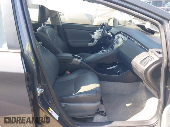 2015 Toyota Prius Four with VIN JTDKN3DU0F0435747, listed as a IAAI auction lot 42063503 with 85,932 mi miles. Bid and sale history available at carsss.com. Image 5.