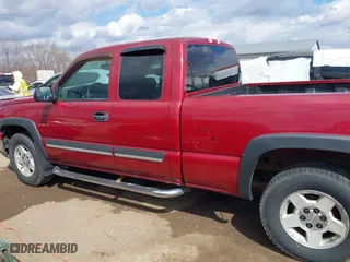 2006 Chevrolet Silverado 1500 LT2 with VIN 1GCEK19B86Z174901, listed as a IAAI auction lot 41871524 with 194,885 mi miles. Bid and sale history available at carsss.com. Image 14.