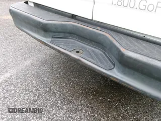 2010 Ford Econoline Cargo Commercial z VIN 1FTNE1EWXADA91640, wystawiony jako IAAI lot #42567163 z przebiegiem 203 011 mil mil oraz . Historia ofert i sprzedaży dostępna na DreamBid. Obrazek 27.