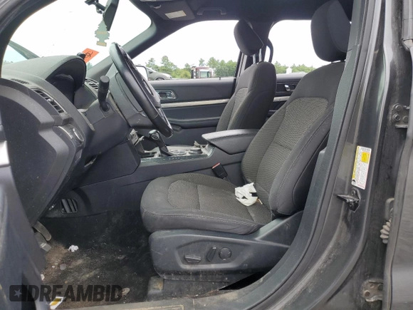 2019 Ford Explorer XLT с VIN 1FM5K8D84KGB25863, выставлен на аукционе Copart как лот 66281484 с пробегом Не указан миль и Списание • Salvage title. История ставок и продаж доступна на DreamBid. Изображение 7.