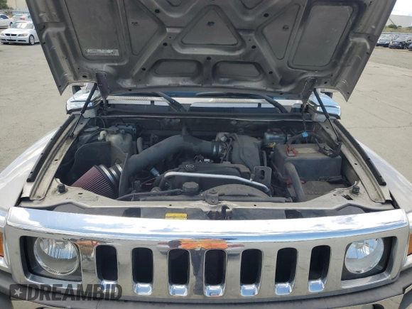 2006 Hummer H3 z VIN 5GTDN136568143263, wystawiony jako Copart lot #54889795 z przebiegiem 321 489 mil mil oraz Tytuł czysty. Historia ofert i sprzedaży dostępna na DreamBid. Obrazek 12.