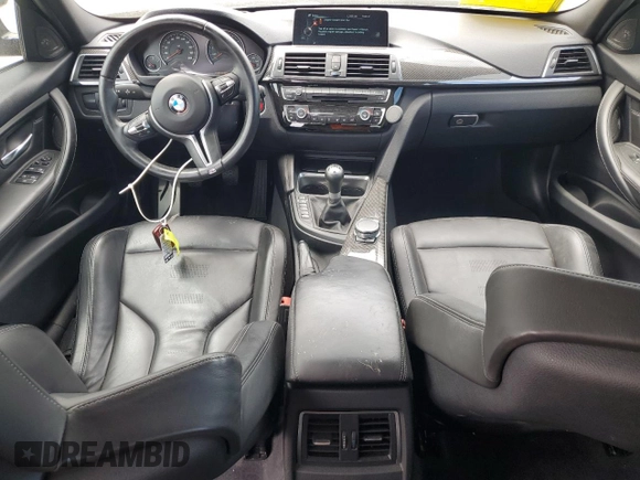 2016 BMW M3 z VIN WBS8M9C53G5E68686, wystawiony jako Copart lot #54290485 z przebiegiem 32 718 mil mil oraz Czysty tytuł • Clean title. Historia ofert i sprzedaży dostępna na DreamBid. Obrazek 8.
