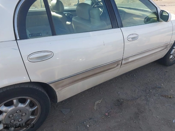 2002 Buick Park Avenue with VIN 1G4CW54K824124187, listed as a IAAI auction lot 41977431 with 182,092 mi miles. Bid and sale history available at carsss.com. Image 6.