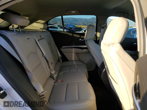 2019 Cadillac XT4 FWD Luxury with VIN 1GYAZAR47KF165866, listed as a Copart auction lot 37790783 with 23,822 mi miles. Bid and sale history available at carsss.com. Image 11.