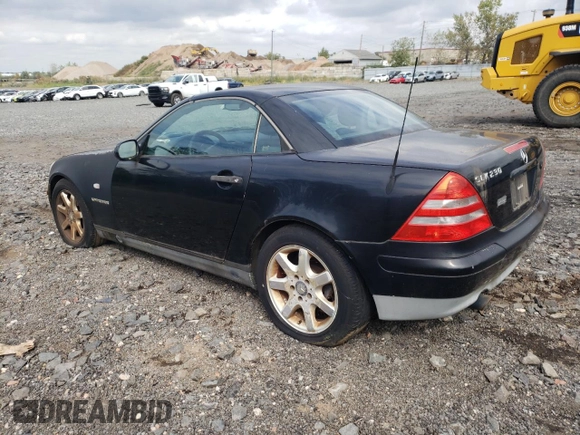 1998 Mercedes-Benz SLK 230/320 with VIN WDBKK47F2WF063948, listed as a Copart auction lot 73257714 with 182,938 mi miles and Clean Title. Bid and sale history available at DreamBid. Image 2.