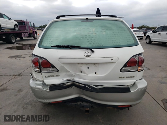 2002 Lexus RX 300 with VIN JTJHF10U720255271, listed as a Copart auction lot 70510154 with 249,063 mi miles and Salvage Title. Bid and sale history available at carsss.com. Image 6.