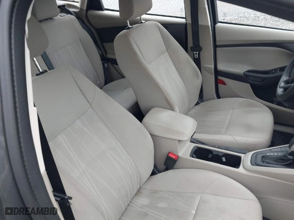 2018 Ford Focus SE with VIN 1FADP3FE9JL275194, listed as a IAAI auction lot 41979690 with 95,383 mi miles. Bid and sale history available at carsss.com. Image 5.