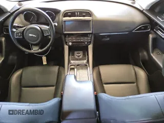 2020 Jaguar F-Pace 25t z VIN SADCS2FX9LA645238, wystawiony jako Copart lot #85500144 z przebiegiem 72 376 mil mil oraz Czysty tytuł • Clean title. Historia ofert i sprzedaży dostępna na DreamBid. Obrazek 8.