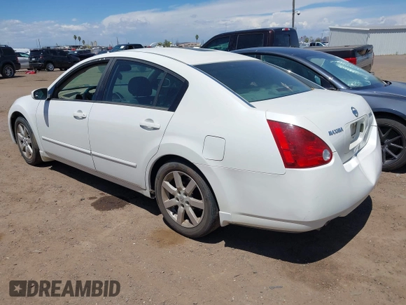 2004 Nissan Maxima SE with VIN 1N4BA41E44C882288, listed as a IAAI auction lot 42047495 with 323,753 mi miles. Bid and sale history available at carsss.com. Image 3.