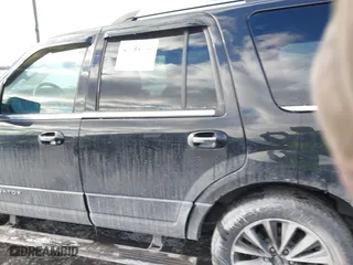 2015 Lincoln Navigator with VIN 5LMJJ2JT1FEJ03101, listed as a IAAI auction lot 41158169 with 159,249 mi miles. Bid and sale history available at carsss.com. Image 14.