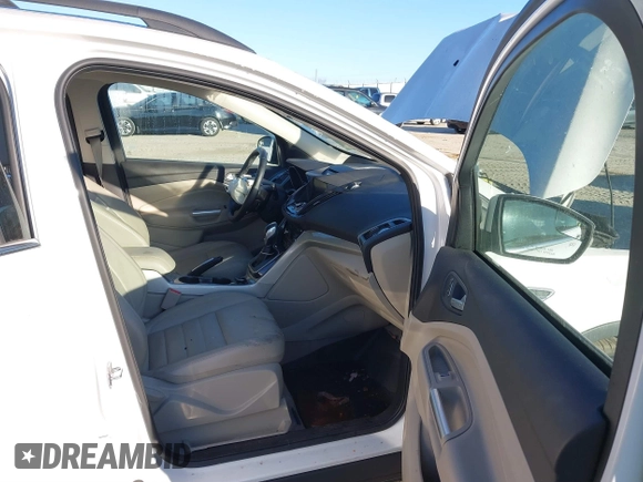 2013 Ford Escape SEL with VIN 1FMCU0HX9DUA51686, listed as a IAAI auction lot 40650669 with 86,442 mi miles. Bid and sale history available at carsss.com. Image 5.