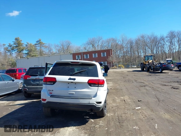 2019 Jeep Grand Cherokee Upland with VIN 1C4RJFAG6KC641920, listed as a IAAI auction lot 41661759 with 99,785 mi miles. Bid and sale history available at carsss.com. Image 16.