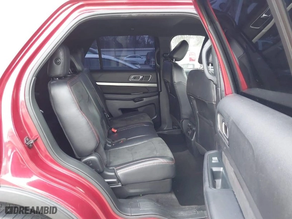 2019 Ford Explorer XLT with VIN 1FM5K7D81KGA22023, listed as a IAAI auction lot 41699119 with 75,247 mi miles. Bid and sale history available at carsss.com. Image 8.
