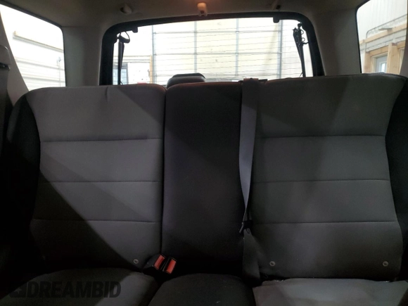 2005 Ford Escape XLS Value with VIN 1FMYU92Z05DA10448, listed as a Copart auction lot 54438955 with 185,303 mi miles and Salvage title. Bid and sale history available at DreamBid. Image 10.