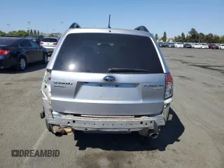 2012 Subaru Forester X Premium z VIN JF2SHADC7CH417098, wystawiony jako Copart lot #60042125 z przebiegiem 122 865 mil mil oraz Szkoda całkowita • Salvage title. Historia ofert i sprzedaży dostępna na DreamBid. Obrazek 6.
