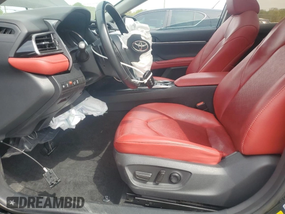 2020 Toyota Camry XSE with VIN 4T1K61AK5LU894180, listed as a Copart auction lot 55631035 with 118,563 mi miles and Clean Title. Bid and sale history available at DreamBid. Image 7.