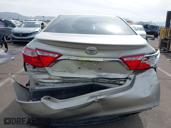 2017 Toyota Camry XLE with VIN 4T1BF1FK4HU786682, listed as a IAAI auction lot 41603263 with 73,952 mi miles. Bid and sale history available at carsss.com. Image 6.