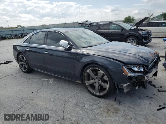 2015 Audi S8 z VIN WAUK2AFD1FN005378, wystawiony jako Copart lot #53048314 z przebiegiem 131 468 mil mil oraz . Historia ofert i sprzedaży dostępna na DreamBid. Obrazek 4.