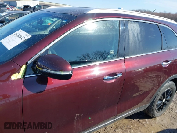 2017 Kia Sorento LX with VIN 5XYPGDA34HG252088, listed as a IAAI auction lot 41786637 with 91,301 mi miles. Bid and sale history available at carsss.com. Image 15.
