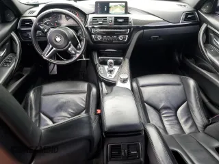 2018 BMW M3 z VIN WBS8M9C58J5J79386, wystawiony jako Copart lot #53724845 z przebiegiem 61 611 mil mil oraz Szkoda całkowita • Salvage title. Historia ofert i sprzedaży dostępna na DreamBid. Obrazek 8.
