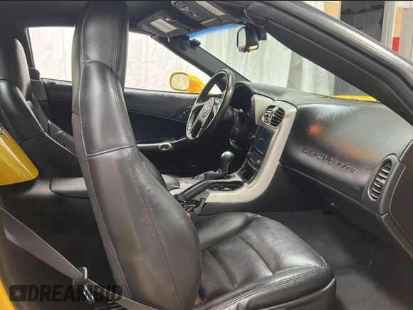 2005 Chevrolet Corvette with VIN 1G1YY34U755121170, listed as a Copart auction lot 57413505 with 77,002 mi miles and Clean title. Bid and sale history available at DreamBid. Image 5.