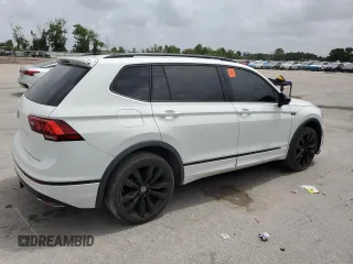 2021 Volkswagen Tiguan SE z VIN 3VV3B7AX9MM133615, wystawiony jako Copart lot #59542955 z przebiegiem 69 946 mil mil oraz Czysty tytuł • Clean title. Historia ofert i sprzedaży dostępna na DreamBid. Obrazek 3.