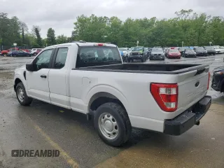 2021 Ford F-150 XL z VIN 1FTEX1CB3MKD68381, wystawiony jako Copart lot #55253185 z przebiegiem 71 559 mil mil oraz Czysty tytuł • Clean title. Historia ofert i sprzedaży dostępna na DreamBid. Obrazek 2.