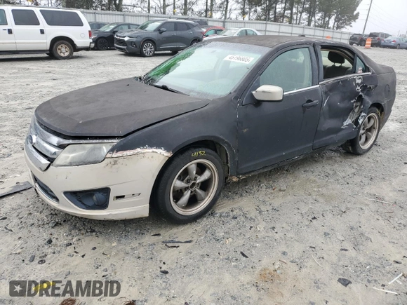 2011 Ford Fusion SE with VIN 3FAHP0HA4BR202263, listed as a Copart auction lot 45196805 with 246,140 mi miles and Salvage Title. Bid and sale history available at carsss.com. Image 1.