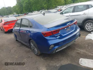 2024 Kia Forte GT-Line z VIN 3KPF54ADXRE758646, wystawiony jako IAAI lot #42105696 z przebiegiem Nie podano mil oraz . Historia ofert i sprzedaży dostępna na DreamBid. Obrazek 3.