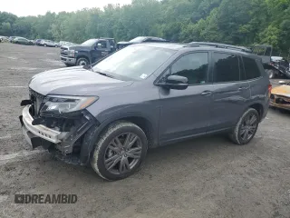 2021 Honda Passport EX-L with VIN 5FNYF8H54MB009534, listed as a Copart auction lot 61250985 with 38,332 mi miles and Salvage title. Bid and sale history available at DreamBid. Image 1.
