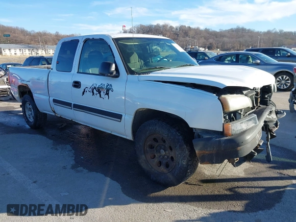 2005 Chevrolet Silverado 1500 Work Truck z VIN 2GCEK19V851367356, wystawiony jako IAAI lot #41448496 z przebiegiem 185 625 mil mil oraz . Historia ofert i sprzedaży dostępna na DreamBid. Obrazek 1.