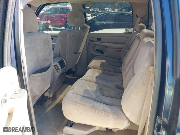 2006 Chevrolet Silverado 1500 LT1 with VIN 2GCEC13T061211835, listed as a IAAI auction lot 41678812 with 162,590 mi miles. Bid and sale history available at carsss.com. Image 8.