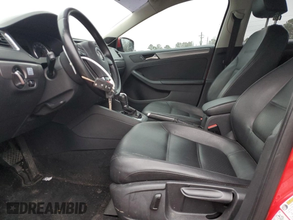 2013 Volkswagen Jetta TDI w/Premium/Nav with VIN 3VWLL7AJ0DM390070, listed as a Copart auction lot 45739205 with 94,077 mi miles and Salvage title. Bid and sale history available at DreamBid. Image 7.