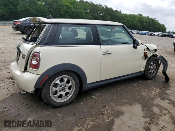 2012 MINI Hardtop z VIN WMWSU3C55CT543365, wystawiony jako Copart lot #56859905 z przebiegiem 137 537 mil mil oraz Szkoda całkowita • Salvage title. Historia ofert i sprzedaży dostępna na DreamBid. Obrazek 3.
