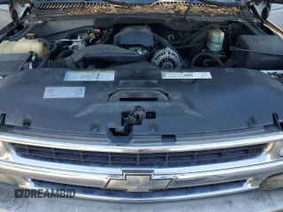 2000 Chevrolet Tahoe LS with VIN 1GNEK13T2YJ203710, listed as a Copart auction lot 57302495 with 237,227 mi miles and Salvage title. Bid and sale history available at DreamBid. Image 11.