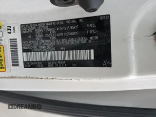 2022 Toyota Sienna LE z VIN 5TDKSKFC3NS070984, wystawiony jako Copart lot #60705265 z przebiegiem 10 846 mil mil oraz Czysty tytuł • Clean title. Historia ofert i sprzedaży dostępna na DreamBid. Obrazek 13.