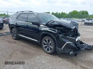 2025 Honda Pilot Elite z VIN 5FNYG1H8XSB055591, wystawiony jako IAAI lot #42193625 z przebiegiem 9 719 mil mil oraz . Historia ofert i sprzedaży dostępna na DreamBid. Obrazek 1.