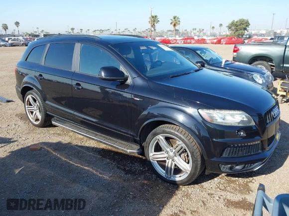 2015 Audi Q7 3.0L TDI Prestige with VIN WA1WMAFE2FD022262, listed as a IAAI auction lot 41969144 with 271,507 mi miles. Bid and sale history available at carsss.com. Image 1.