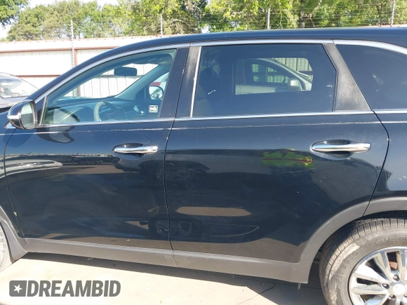 2016 Kia Sorento LX with VIN 5XYPG4A34GG165340, listed as a IAAI auction lot 41981455 with 48,733 mi miles and . Bid and sale history available at DreamBid. Image 14.