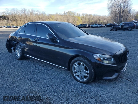 2018 Mercedes-Benz C 300 with VIN 55SWF4KB6JU259253, listed as a Copart auction lot 53642375 with 33,600 mi miles and Salvage Title. Bid and sale history available at DreamBid. Image 4.