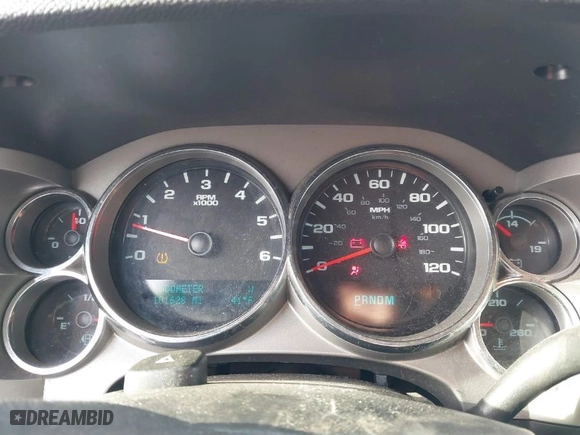 2011 Chevrolet Silverado 1500 LT with VIN 1GCRCSE06BZ301714, listed as a IAAI auction lot 41846876 with 101,628 mi miles. Bid and sale history available at carsss.com. Image 7.