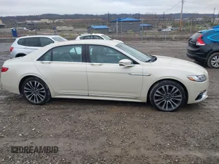 2018 Lincoln Continental Reserve with VIN 1LN6L9NP1J5609285, listed as a IAAI auction lot 42011710 with 57,158 mi miles and . Bid and sale history available at DreamBid. Image 13.