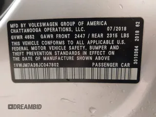 2018 Volkswagen Passat GT z VIN 1VWJM7A36JC047802, wystawiony jako IAAI lot #41714998 z przebiegiem 70 753 mil mil oraz . Historia ofert i sprzedaży dostępna na DreamBid. Obrazek 9.