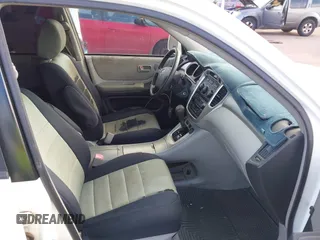 2005 Toyota Highlander z VIN JTEEP21A550090205, wystawiony jako IAAI lot #41611463 z przebiegiem 158 137 mil mil oraz . Historia ofert i sprzedaży dostępna na DreamBid. Obrazek 5.