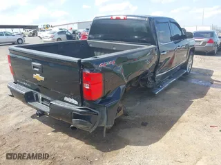 2015 Chevrolet Silverado 1500 High Country with VIN 3GCUKTEC9FG355379, listed as a IAAI auction lot 41923900 with 253,497 mi miles. Bid and sale history available at carsss.com. Image 4.