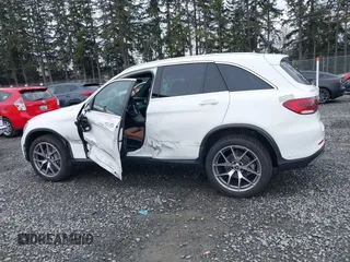 2022 Mercedes-Benz GLC 300 z VIN W1N0G8EB7NG102309, wystawiony jako IAAI lot #41778212 z przebiegiem 21 032 mil mil oraz . Historia ofert i sprzedaży dostępna na DreamBid. Obrazek 14.
