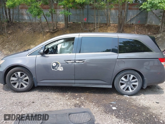 2015 Honda Odyssey Touring Elite with VIN 5FNRL5H93FB106046, listed as a IAAI auction lot 42492096 with 197,575 mi miles and . Bid and sale history available at DreamBid. Image 14.